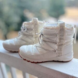 Northface Thermoball Lace🔥